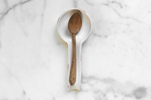 Spoon rest with exposed edges